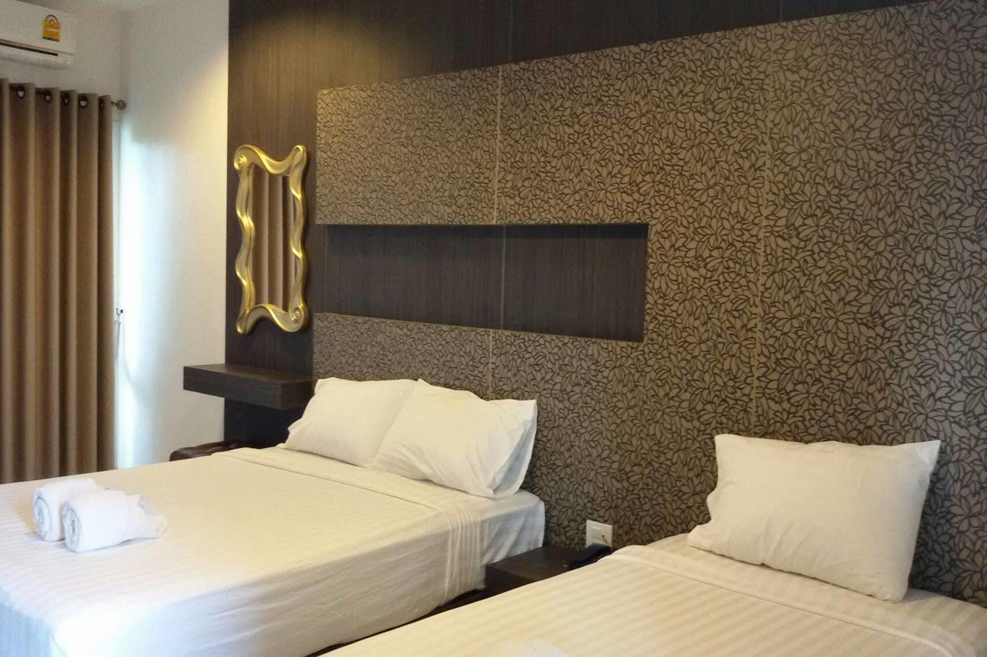 Fortune Surin Hotel Exterior foto
