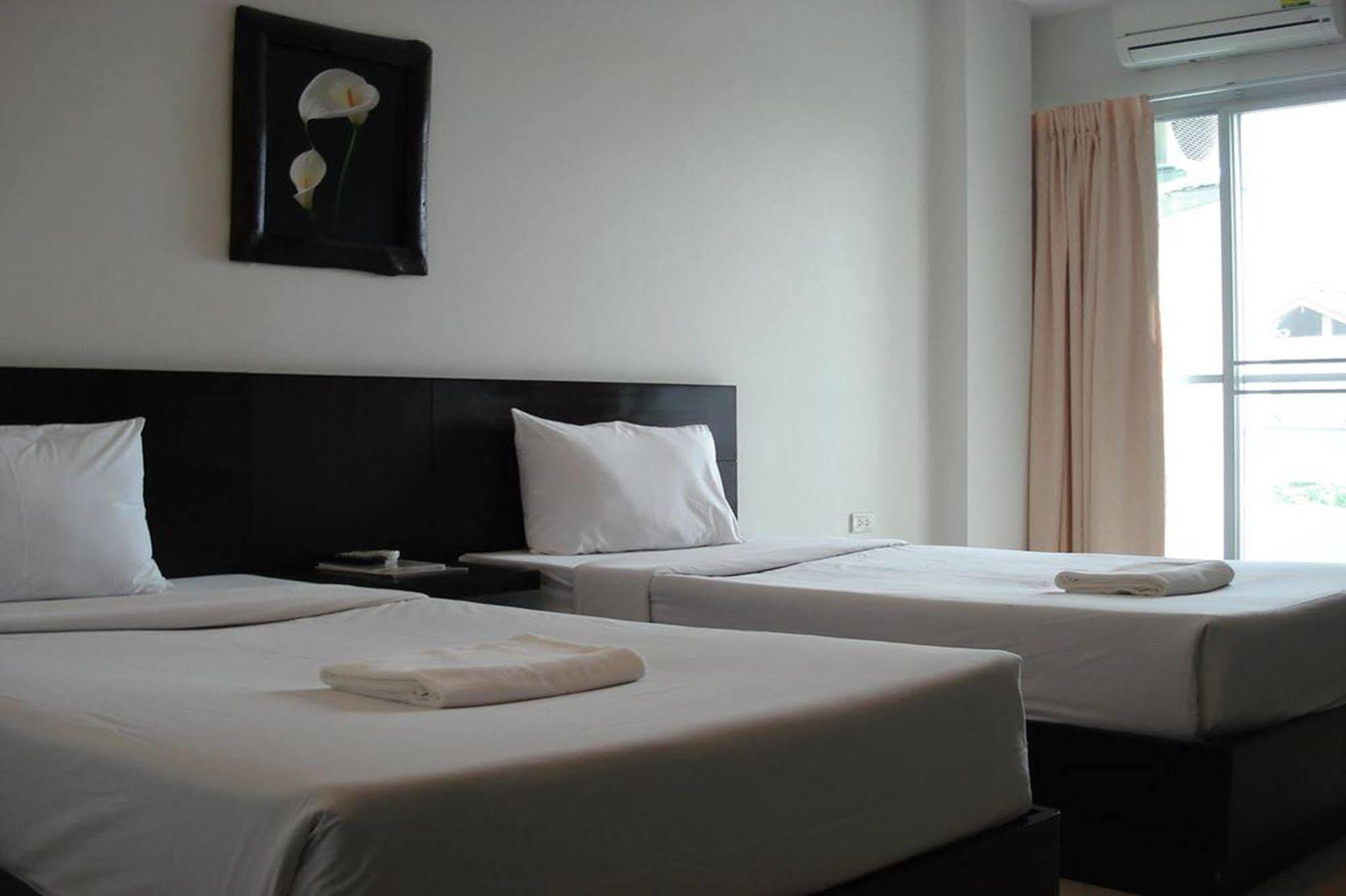 Fortune Surin Hotel Exterior foto