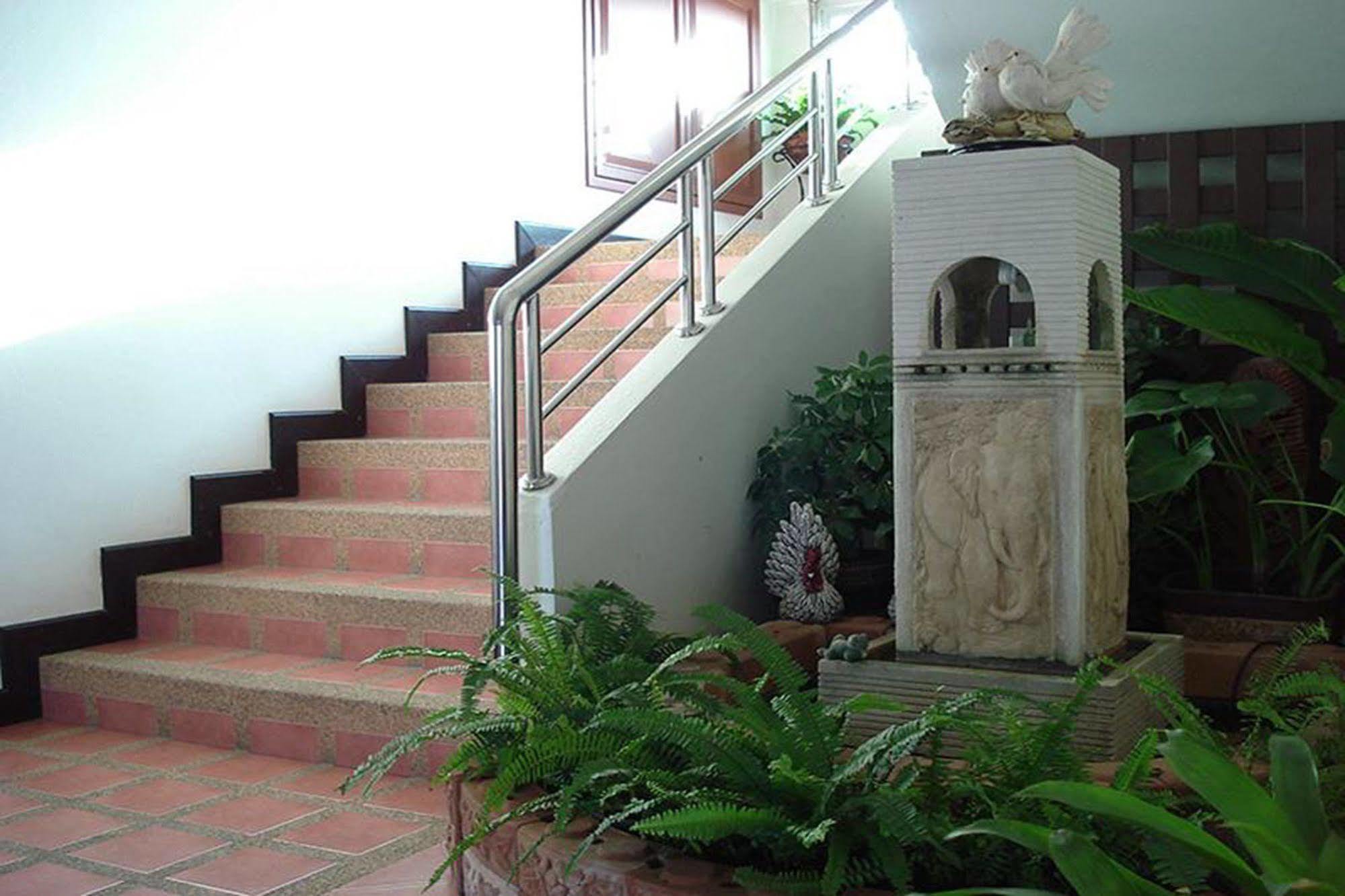 Fortune Surin Hotel Exterior foto